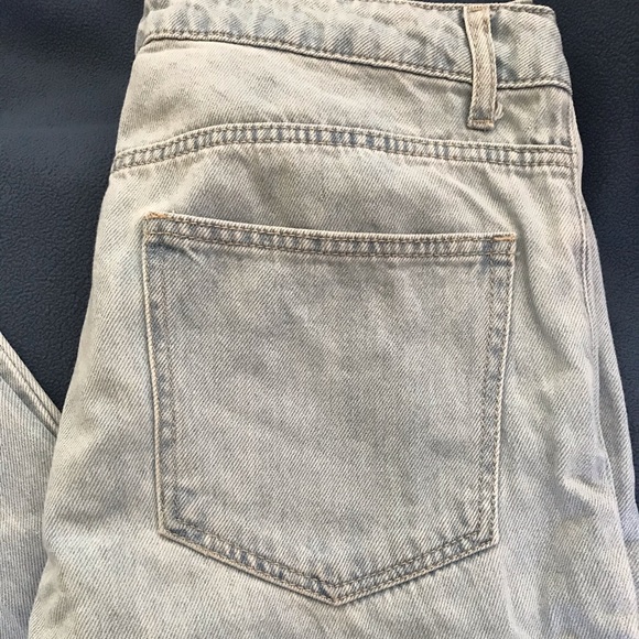 Forever 21 Light Blue Mom Jeans - Picture 2 of 13